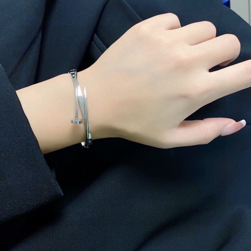 Ca*t1er bracelets